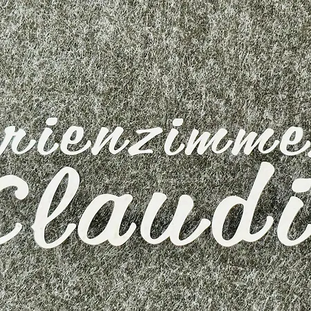 Ferienzimmer Claudia منزل للإقامة *