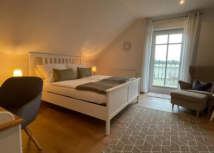 民宿 Ferienzimmer Claudia Surwold